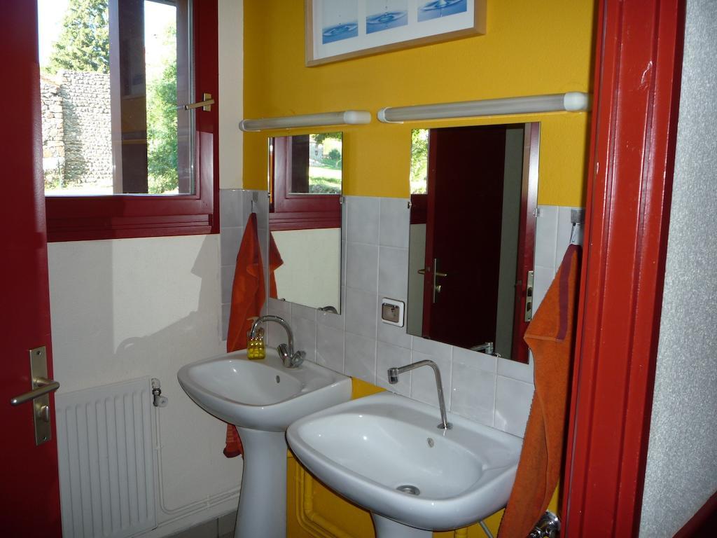 Le Gite Du Velay Bains Exterior foto