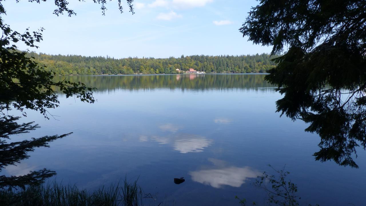 Le Gite Du Velay Bains Exterior foto